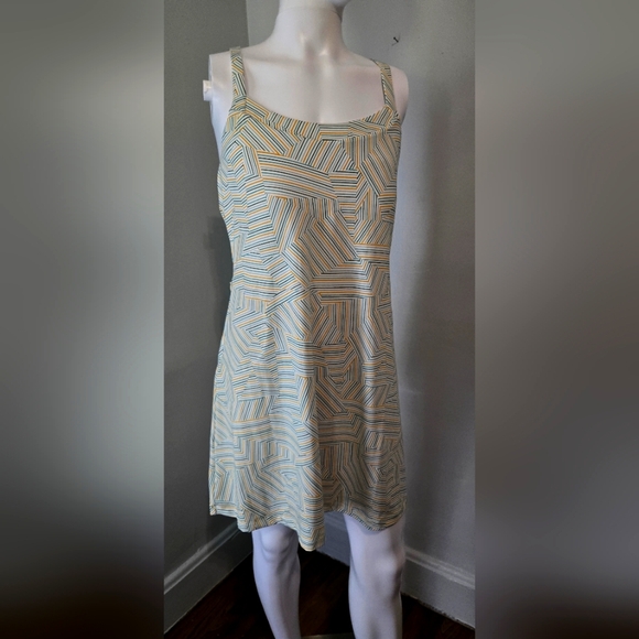 Title 9 Geometric Patterned Sleeveless Dress Sz Large - Picture 1 of 7